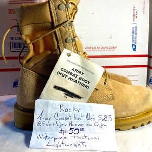 Rocky army combat boots Wo’s Sz8,5 , new no box.